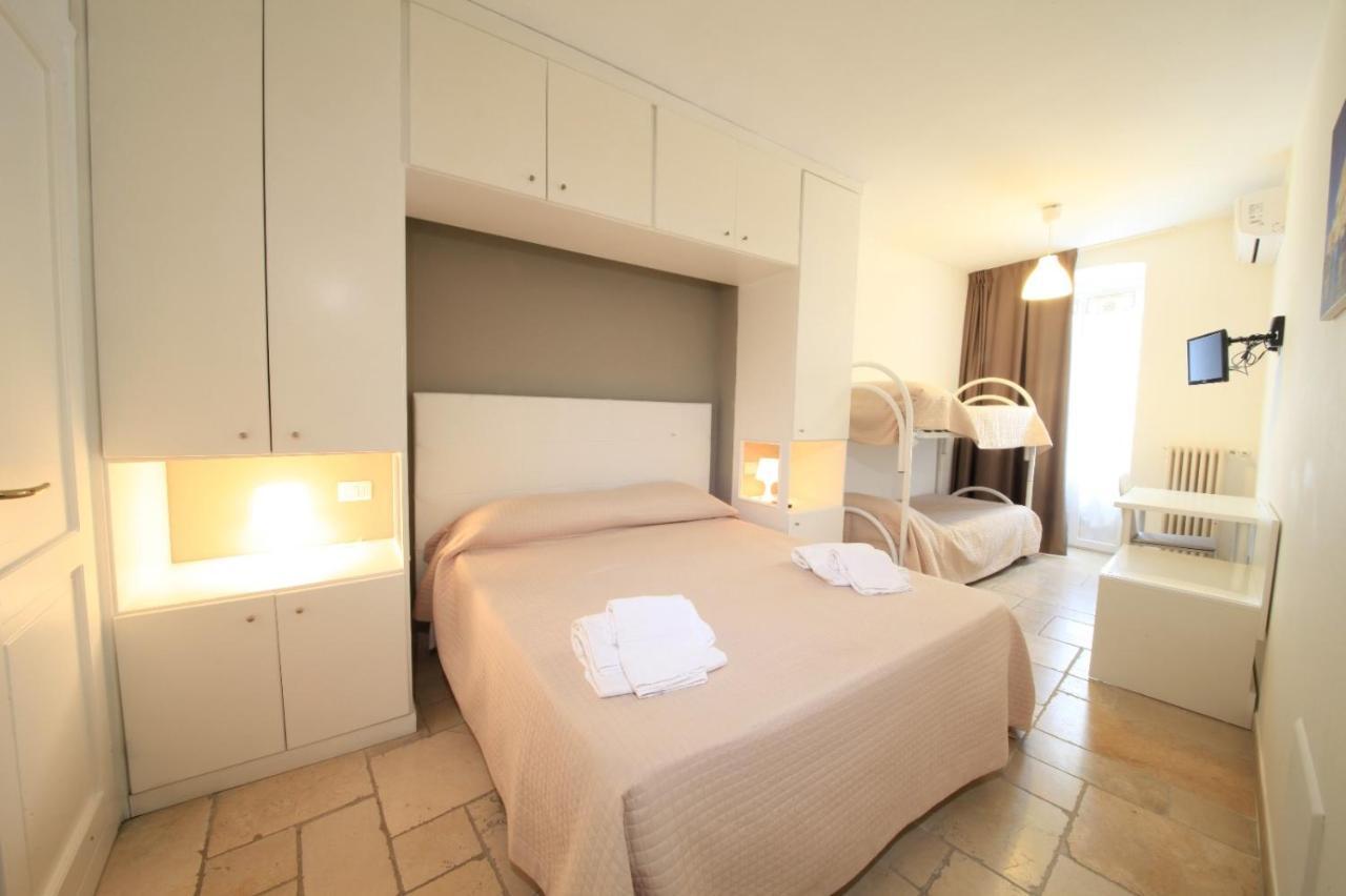Hotel Dimora Amalfitana Monopoli Zewnętrze zdjęcie