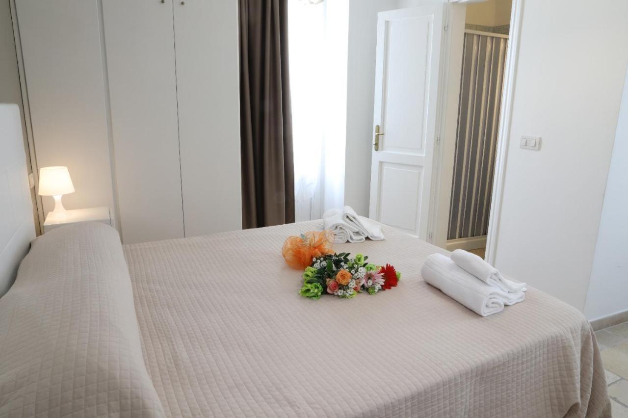 Hotel Dimora Amalfitana Monopoli Zewnętrze zdjęcie
